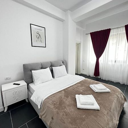 Luxury Cozy Apartments - City Center Suceava Exterior foto