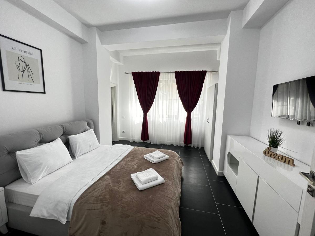 Luxury Cozy Apartments - City Center Suceava Exterior foto