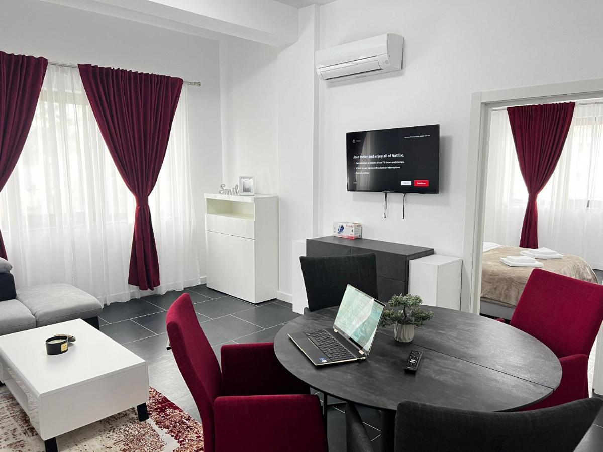 Luxury Cozy Apartments - City Center Suceava Exterior foto