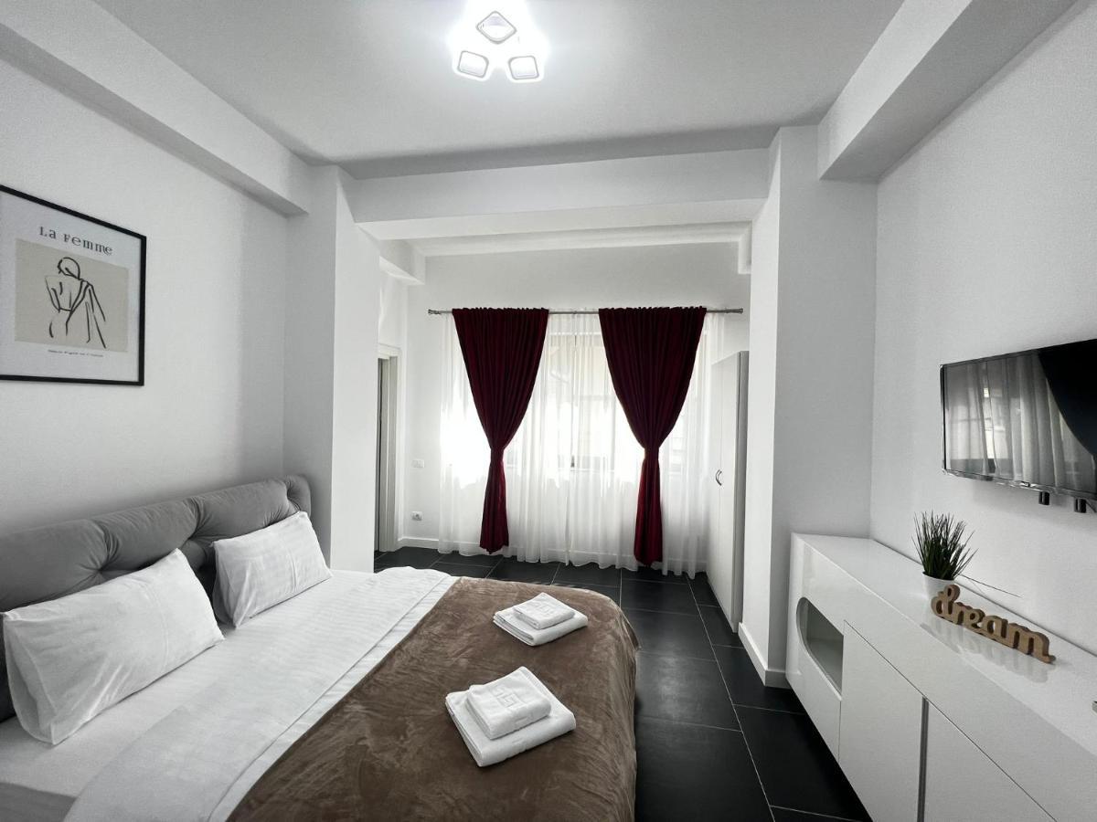 Luxury Cozy Apartments - City Center Suceava Exterior foto