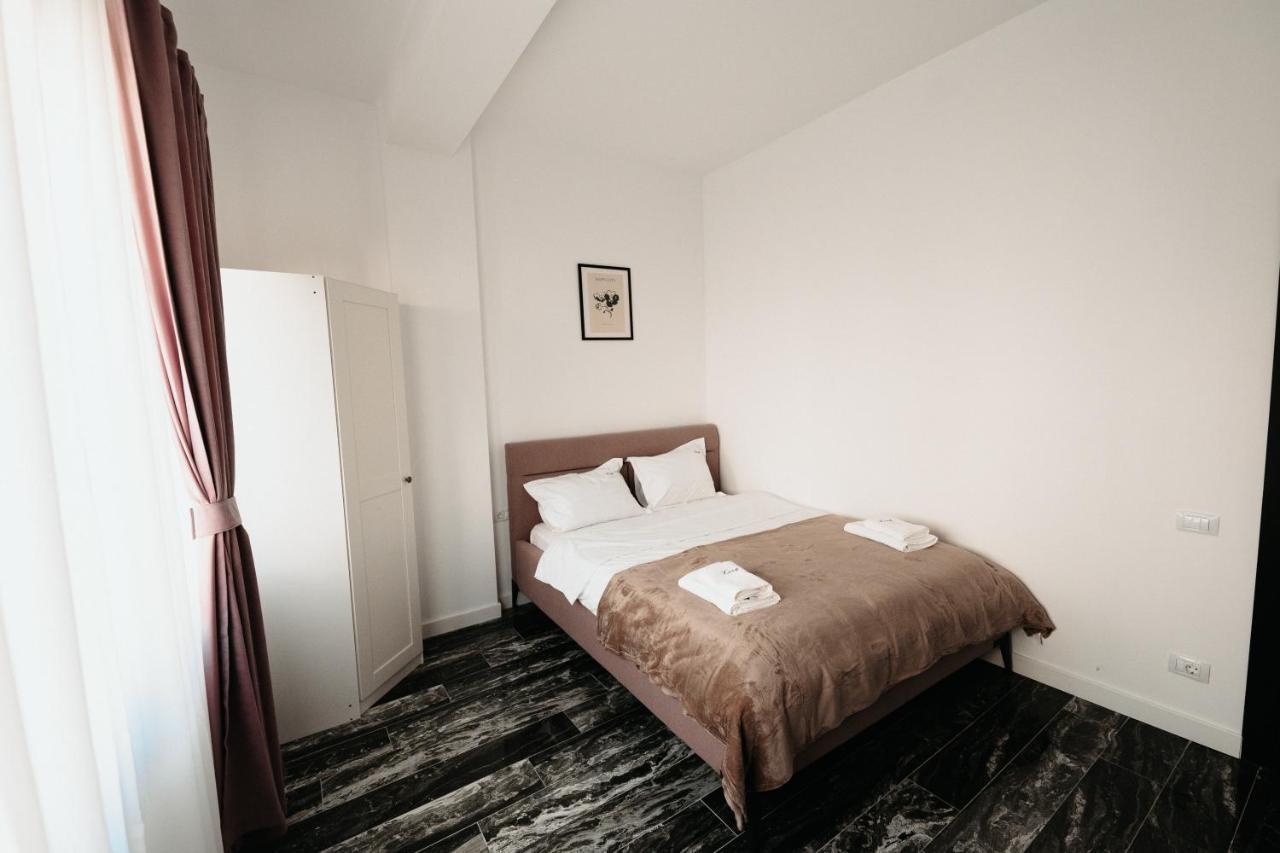 Luxury Cozy Apartments - City Center Suceava Exterior foto