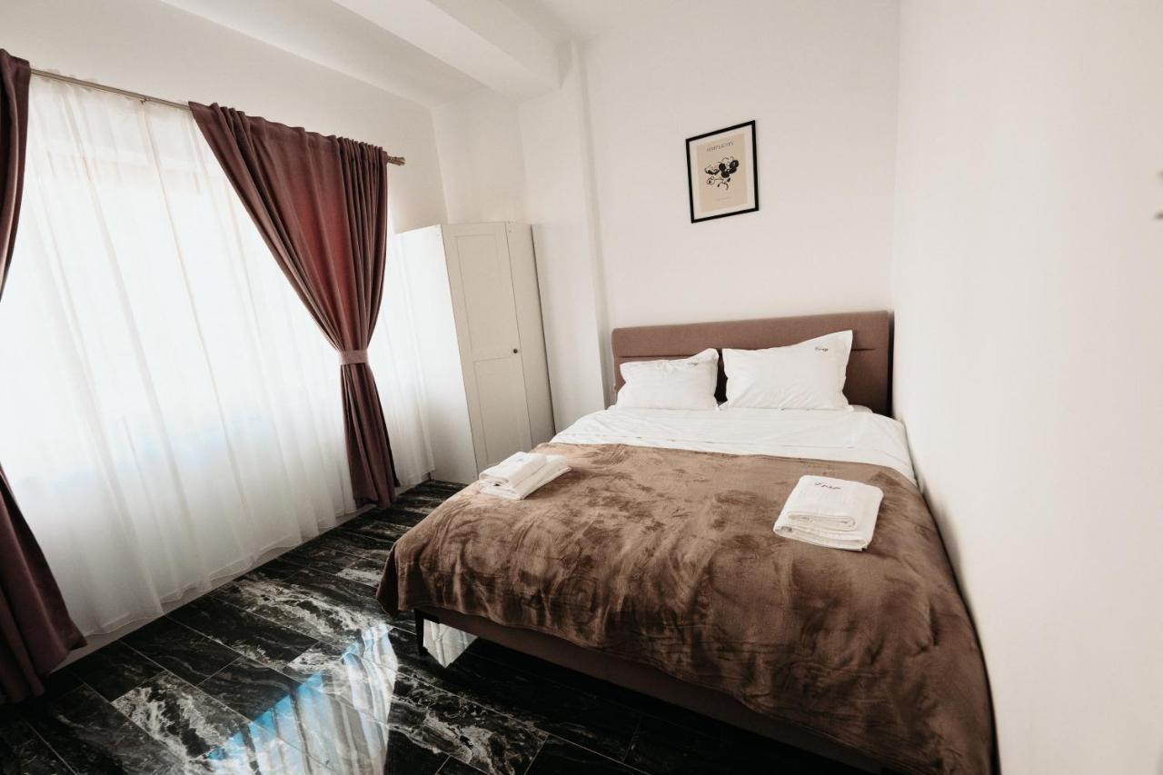 Luxury Cozy Apartments - City Center Suceava Exterior foto